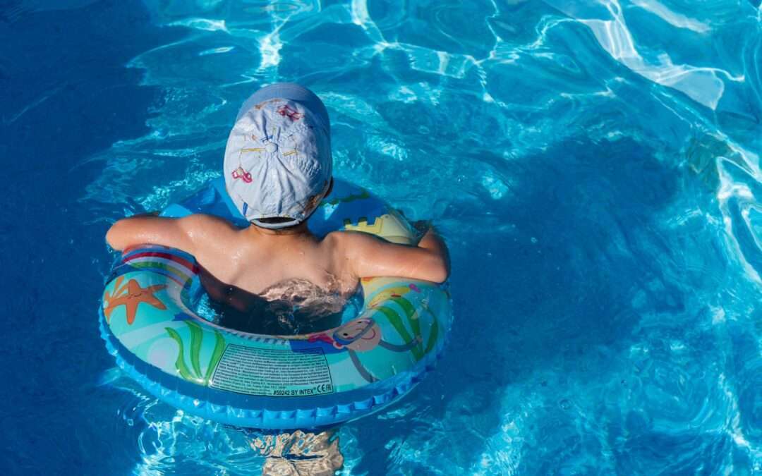 Une piscine sans chlore : quelle est la solution ?